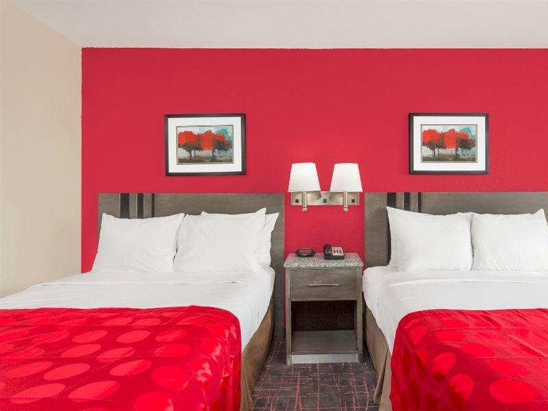 Clarion Pointe - Greensboro Coliseum Area المظهر الخارجي الصورة