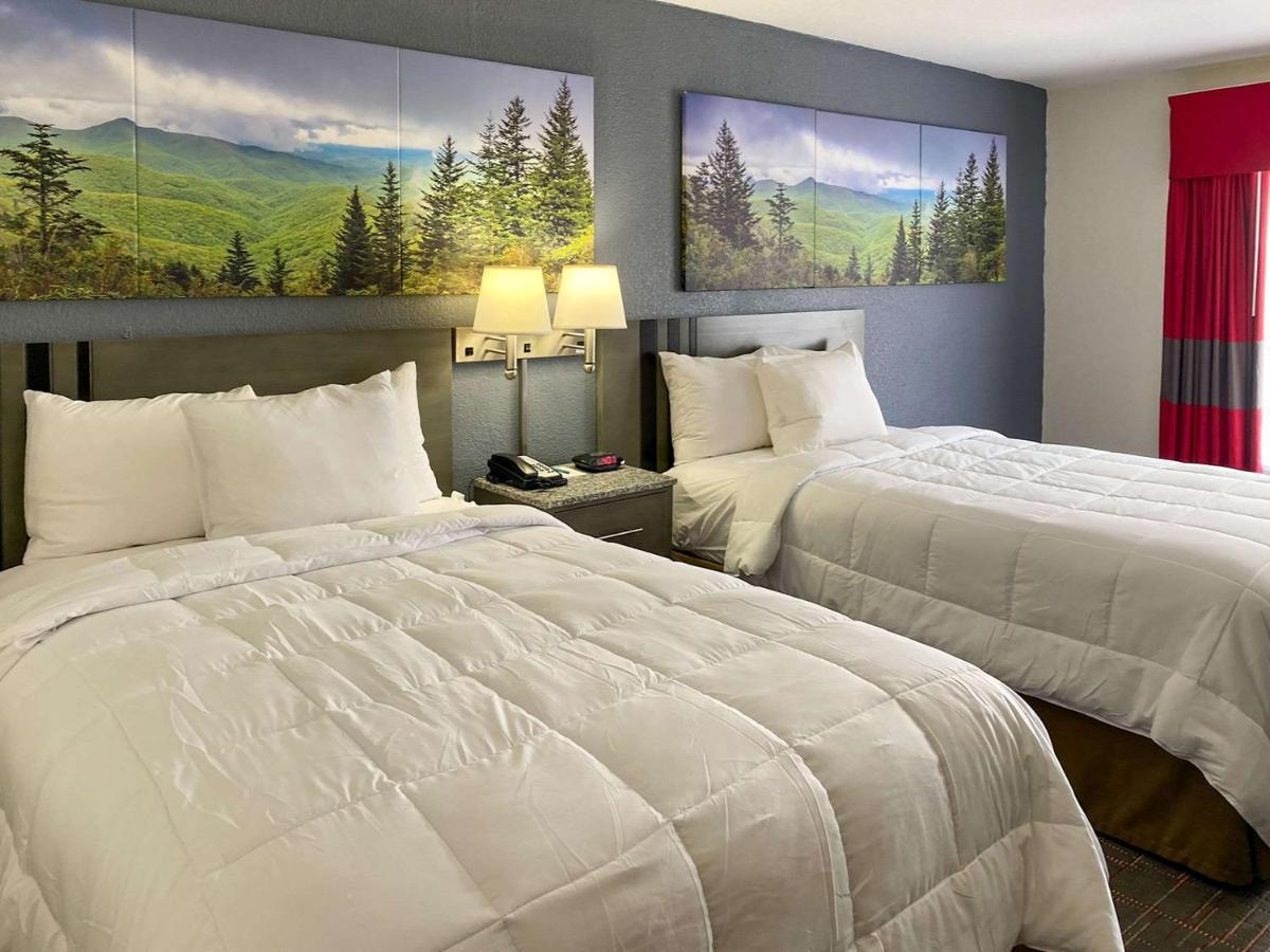 Clarion Pointe - Greensboro Coliseum Area المظهر الخارجي الصورة