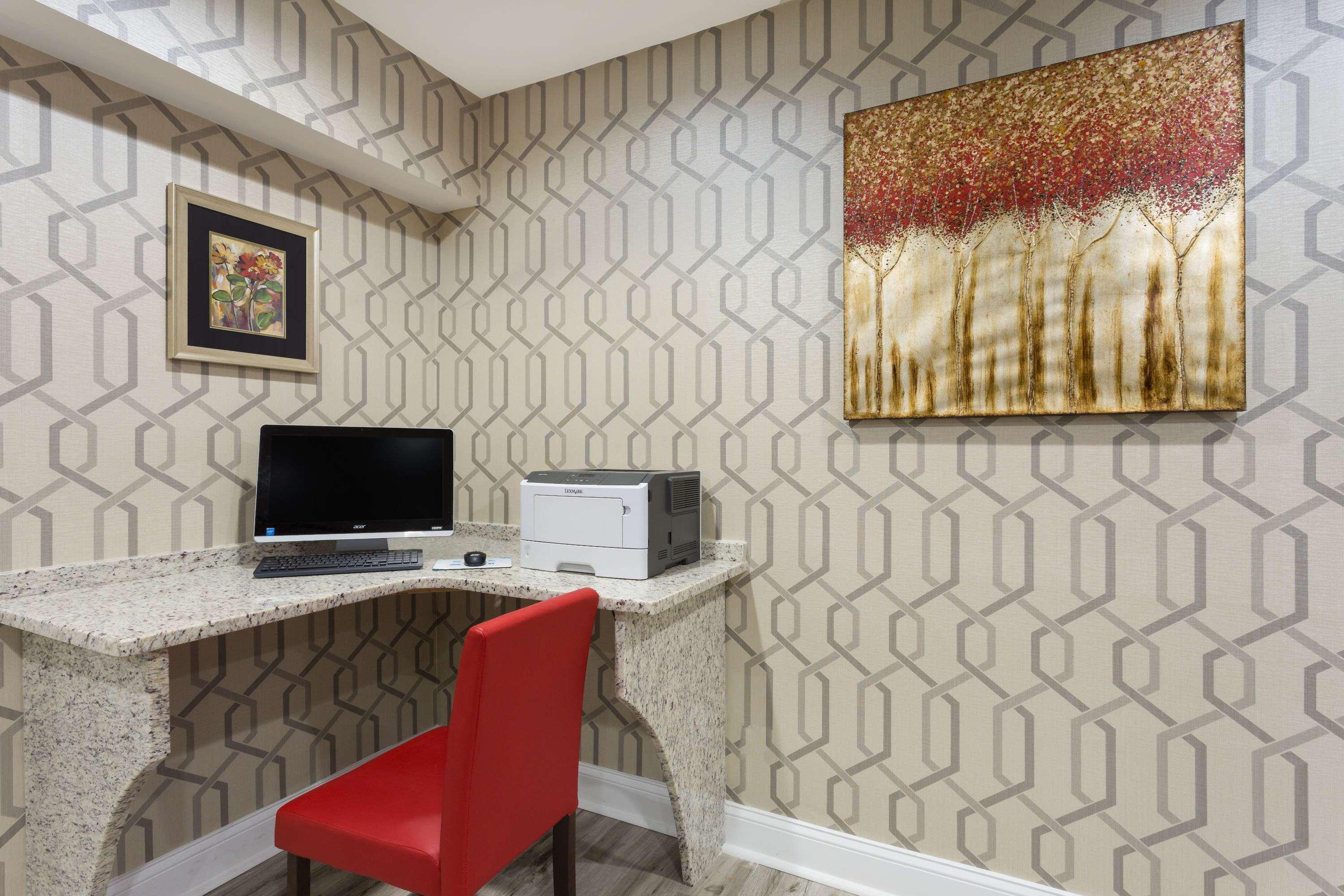 Clarion Pointe - Greensboro Coliseum Area المظهر الخارجي الصورة
