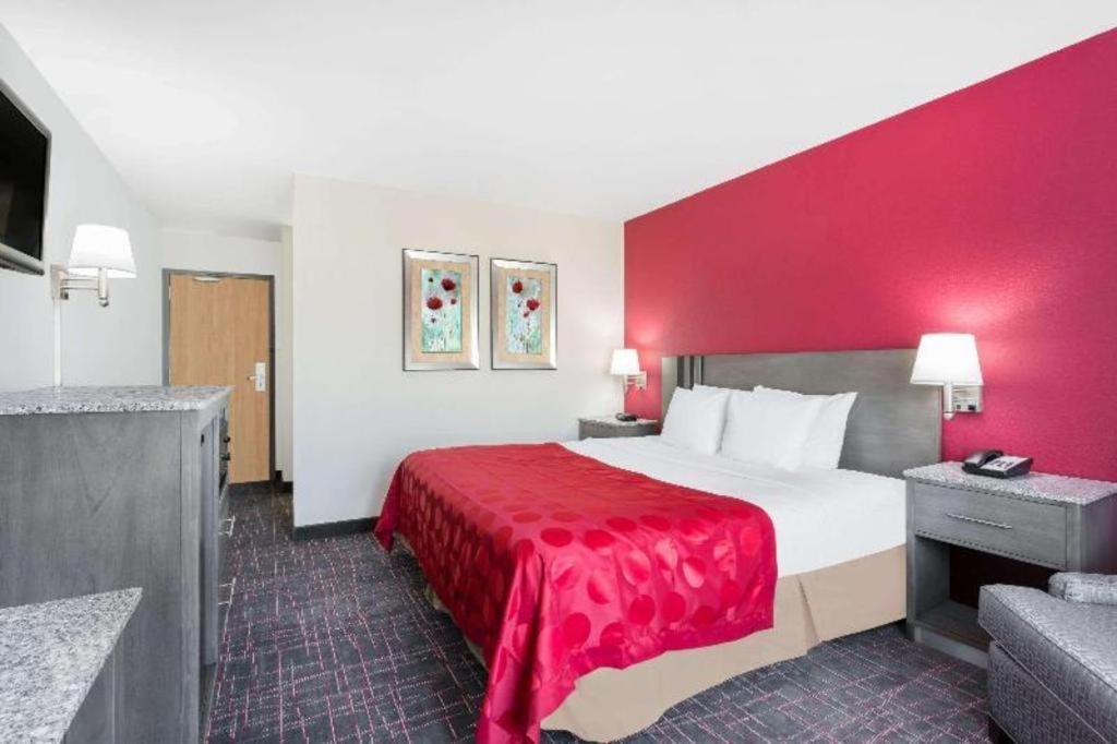 Clarion Pointe - Greensboro Coliseum Area المظهر الخارجي الصورة