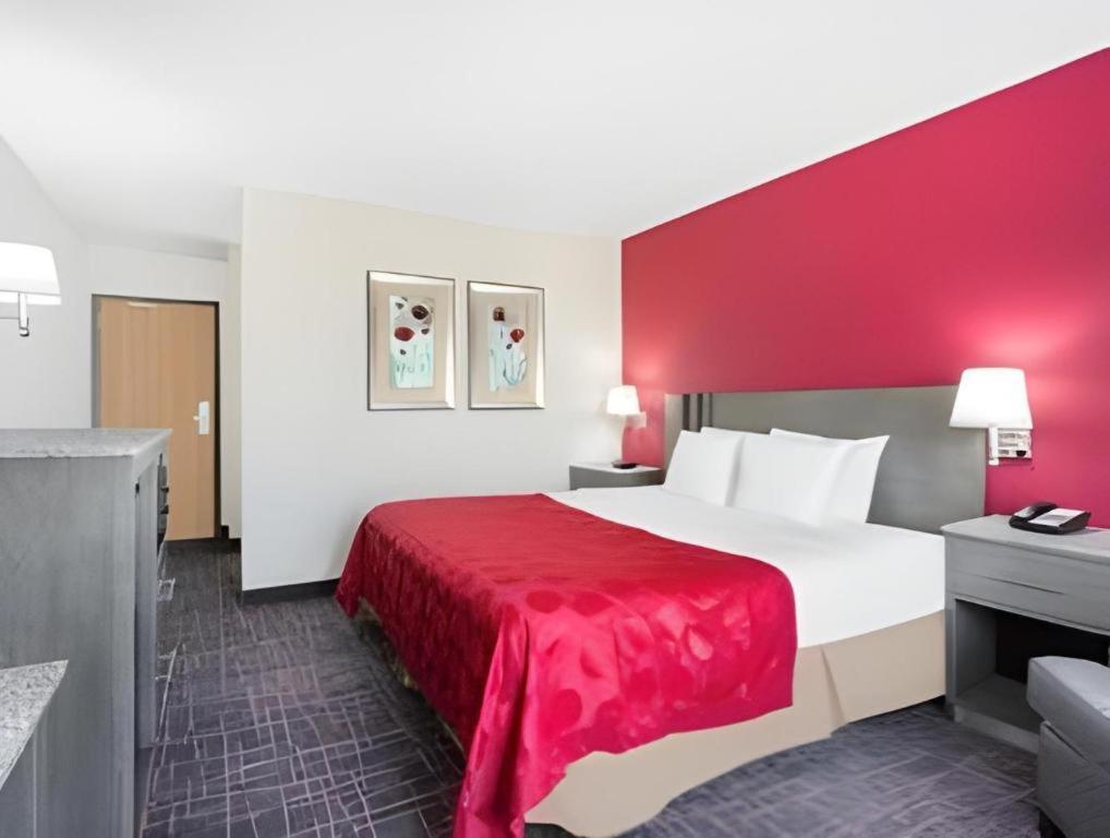 Clarion Pointe - Greensboro Coliseum Area المظهر الخارجي الصورة