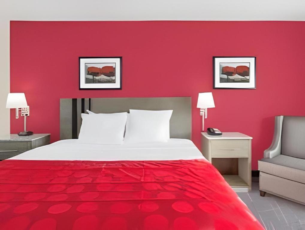 Clarion Pointe - Greensboro Coliseum Area المظهر الخارجي الصورة