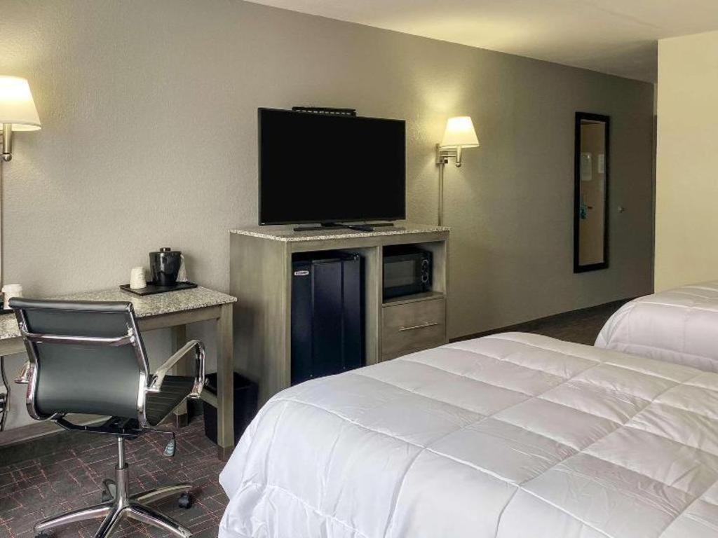Clarion Pointe - Greensboro Coliseum Area المظهر الخارجي الصورة