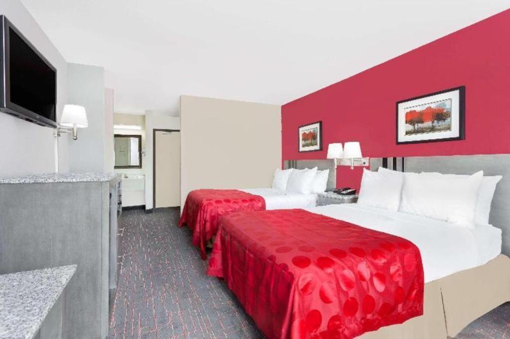 Clarion Pointe - Greensboro Coliseum Area المظهر الخارجي الصورة